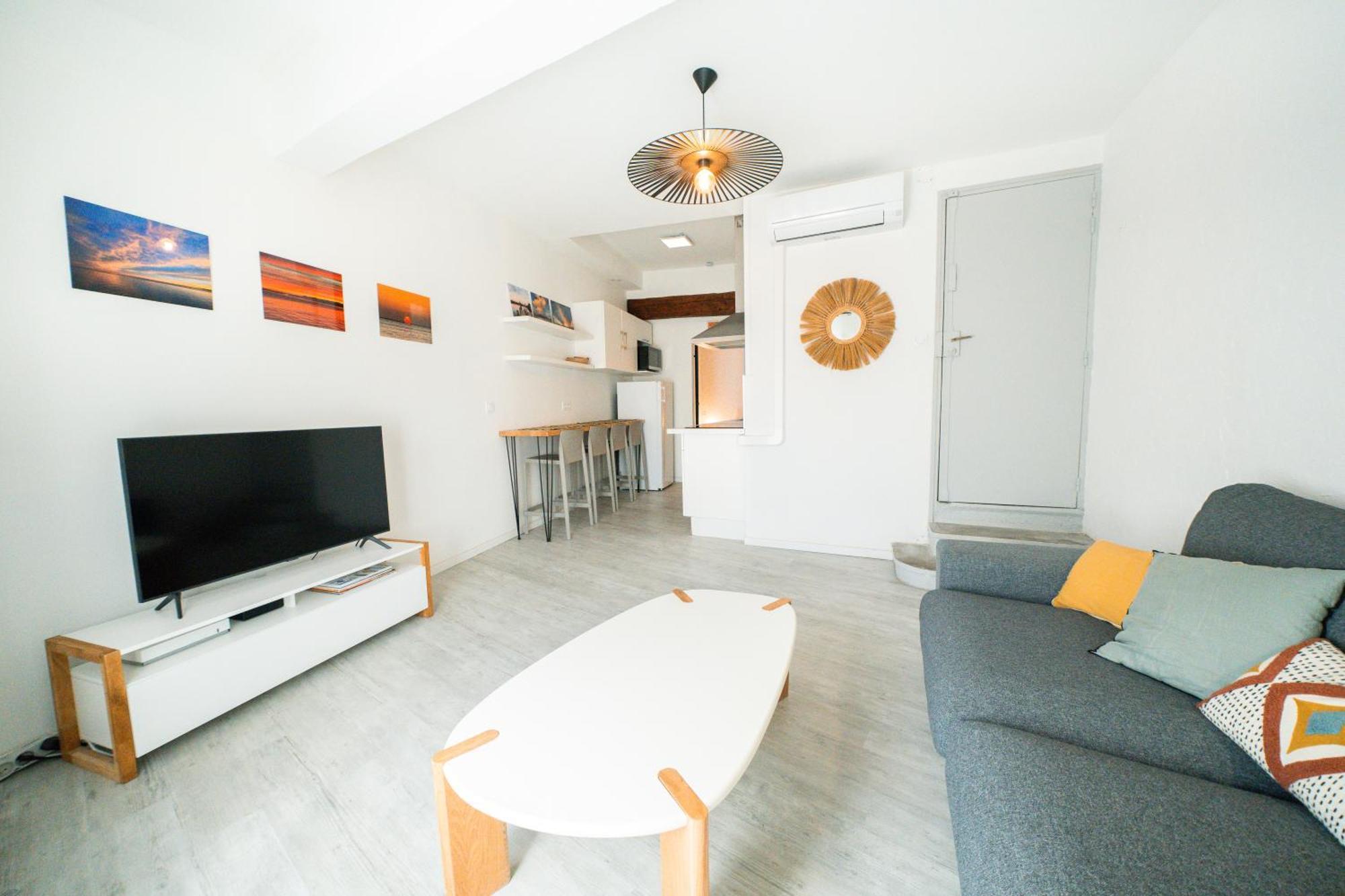 Le Lucia, Beau T2, Clim,centre Historique, Comedie Apartment